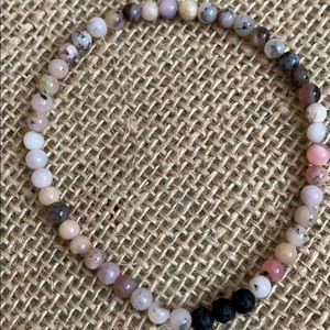 Peruvian Pink Opal Bracelet. M-L